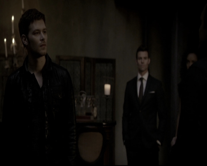 VampireDiariesWorld_dot_nl-TheOriginals_2x18NightHasAThousandEyes1964.jpg