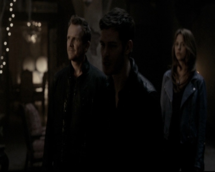 VampireDiariesWorld_dot_nl-TheOriginals_2x18NightHasAThousandEyes1982.jpg