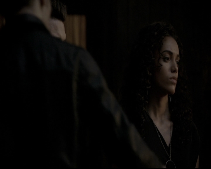 VampireDiariesWorld_dot_nl-TheOriginals_2x18NightHasAThousandEyes1983.jpg