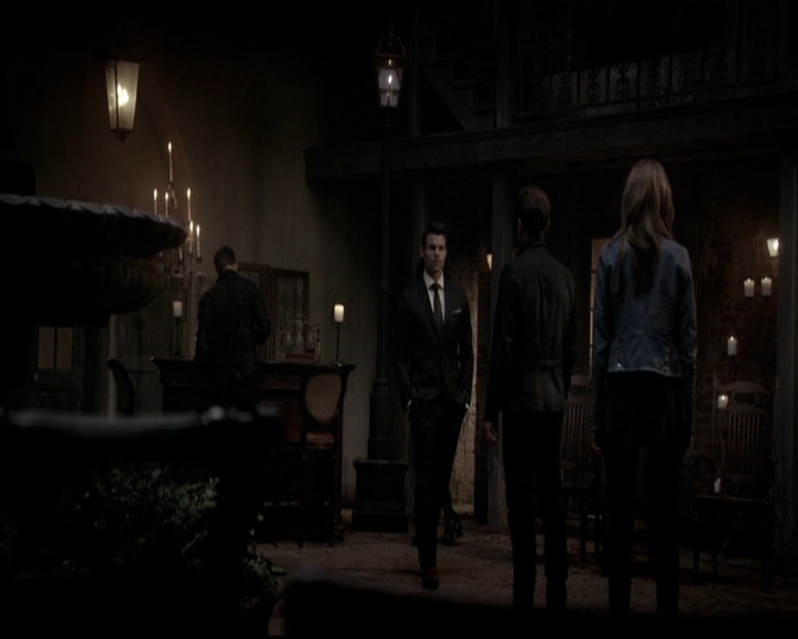 VampireDiariesWorld_dot_nl-TheOriginals_2x18NightHasAThousandEyes1987.jpg