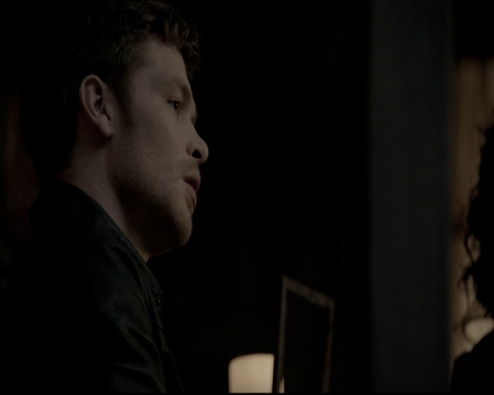 VampireDiariesWorld_dot_nl-TheOriginals_2x18NightHasAThousandEyes2002.jpg