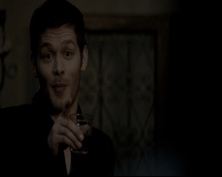 VampireDiariesWorld_dot_nl-TheOriginals_2x18NightHasAThousandEyes2007.jpg