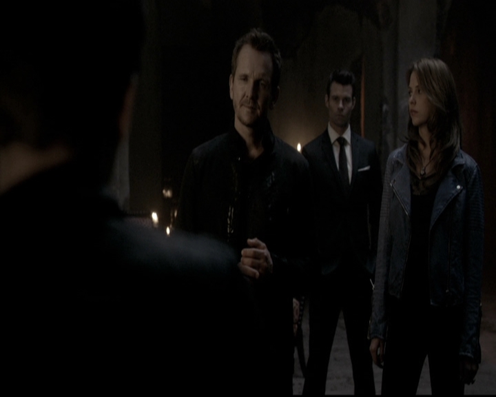 VampireDiariesWorld_dot_nl-TheOriginals_2x18NightHasAThousandEyes2008.jpg