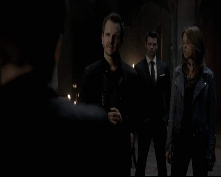 VampireDiariesWorld_dot_nl-TheOriginals_2x18NightHasAThousandEyes2009.jpg