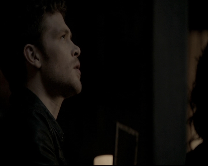 VampireDiariesWorld_dot_nl-TheOriginals_2x18NightHasAThousandEyes2010.jpg