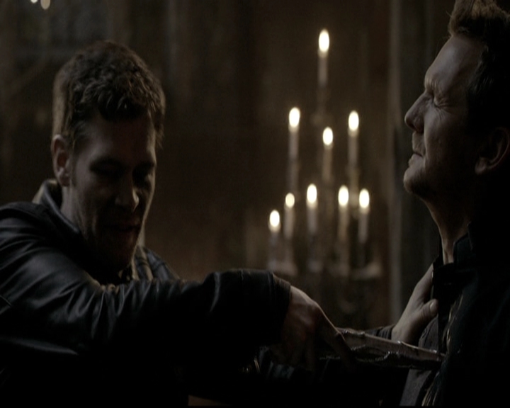 VampireDiariesWorld_dot_nl-TheOriginals_2x18NightHasAThousandEyes2026.jpg