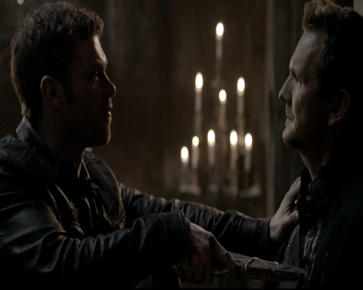 VampireDiariesWorld_dot_nl-TheOriginals_2x18NightHasAThousandEyes2054.jpg