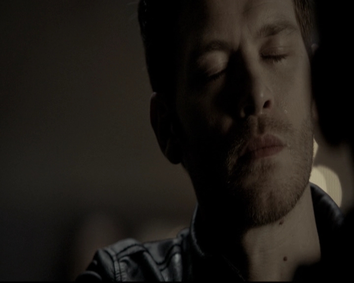 VampireDiariesWorld_dot_nl-TheOriginals_2x18NightHasAThousandEyes2103.jpg