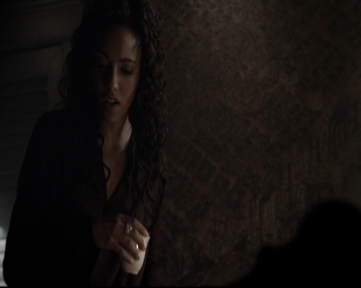 VampireDiariesWorld_dot_nl-TheOriginals_2x19WhenTheLeveeBreaks0042.jpg