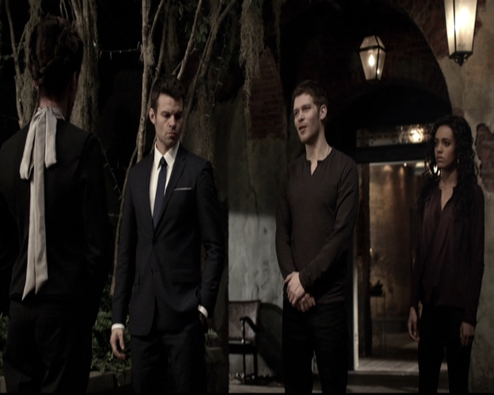 VampireDiariesWorld_dot_nl-TheOriginals_2x19WhenTheLeveeBreaks0121.jpg