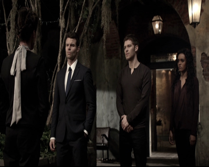 VampireDiariesWorld_dot_nl-TheOriginals_2x19WhenTheLeveeBreaks0140.jpg