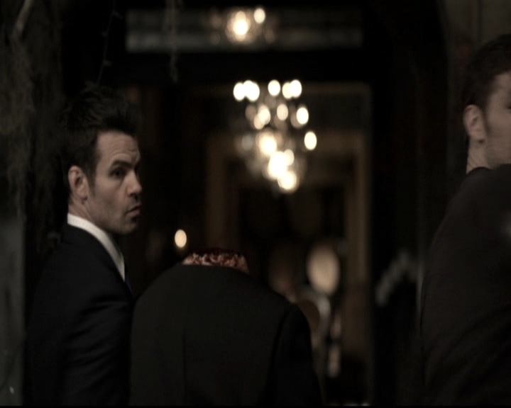 VampireDiariesWorld_dot_nl-TheOriginals_2x19WhenTheLeveeBreaks0208.jpg