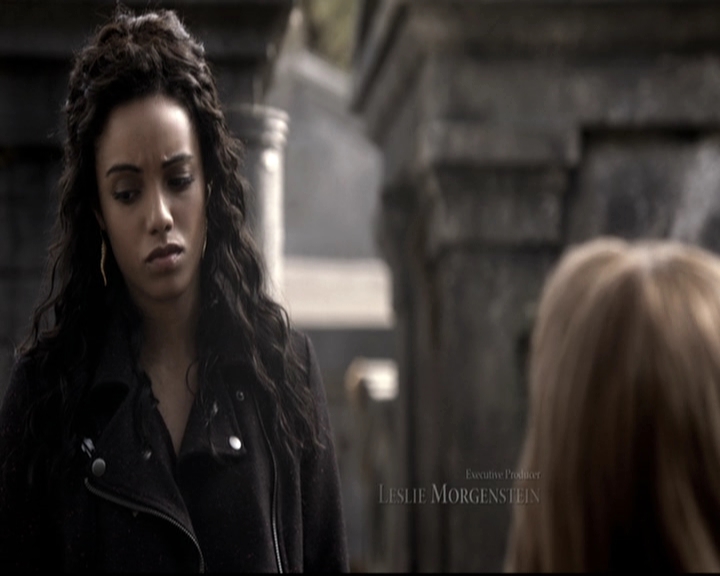VampireDiariesWorld_dot_nl-TheOriginals_2x19WhenTheLeveeBreaks0321.jpg