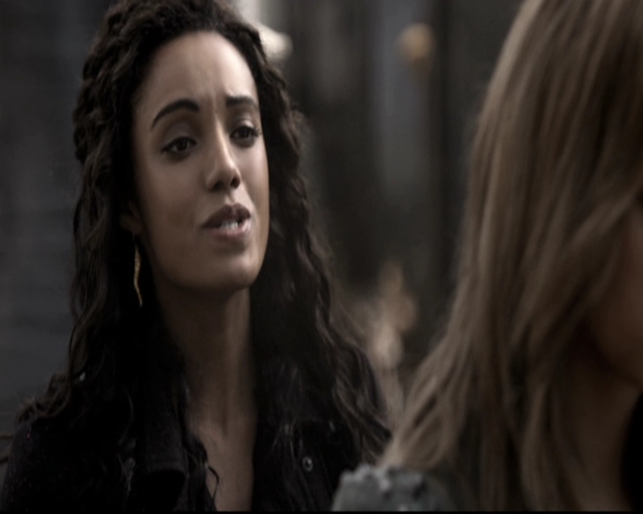 VampireDiariesWorld_dot_nl-TheOriginals_2x19WhenTheLeveeBreaks0356.jpg