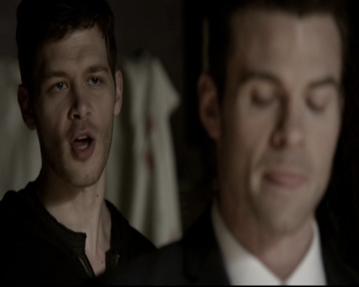 VampireDiariesWorld_dot_nl-TheOriginals_2x19WhenTheLeveeBreaks0422.jpg