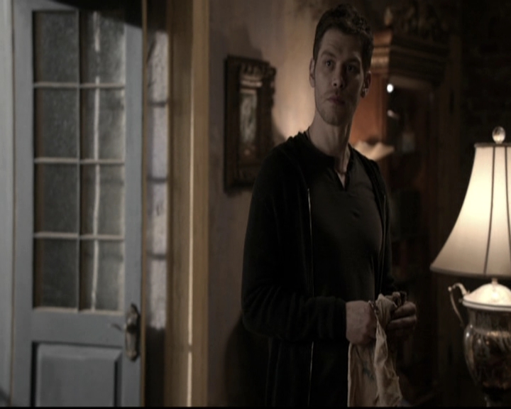 VampireDiariesWorld_dot_nl-TheOriginals_2x19WhenTheLeveeBreaks0503.jpg