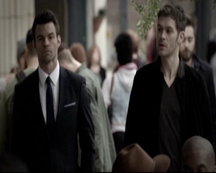 VampireDiariesWorld_dot_nl-TheOriginals_2x19WhenTheLeveeBreaks1366.jpg