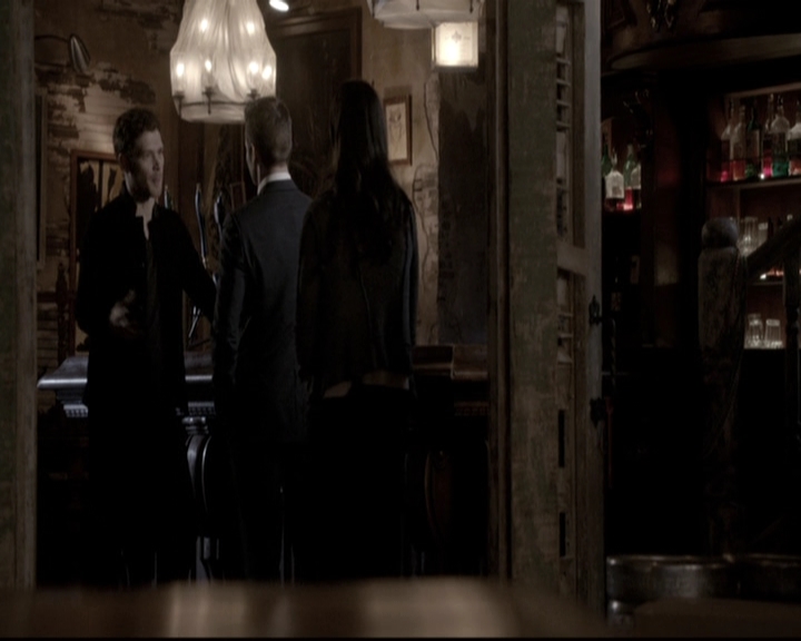 VampireDiariesWorld_dot_nl-TheOriginals_2x19WhenTheLeveeBreaks1793.jpg