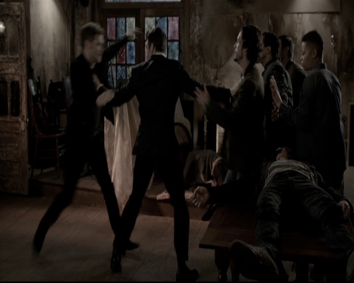 VampireDiariesWorld_dot_nl-TheOriginals_2x19WhenTheLeveeBreaks1843.jpg