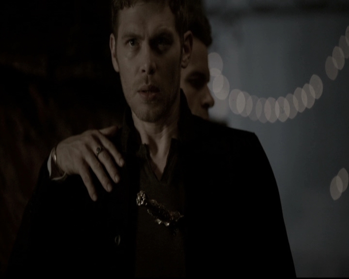 VampireDiariesWorld_dot_nl-TheOriginals_2x19WhenTheLeveeBreaks2229.jpg