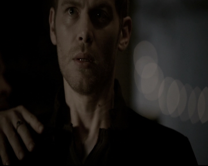 VampireDiariesWorld_dot_nl-TheOriginals_2x19WhenTheLeveeBreaks2233.jpg