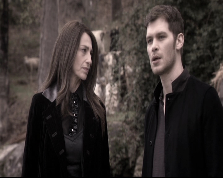 VampireDiariesWorld_dot_nl-TheOriginals_2x20CityBeneathTheSea0188.jpg