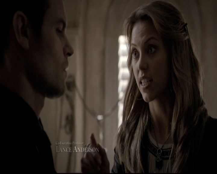 VampireDiariesWorld_dot_nl-TheOriginals_2x20CityBeneathTheSea0204.jpg