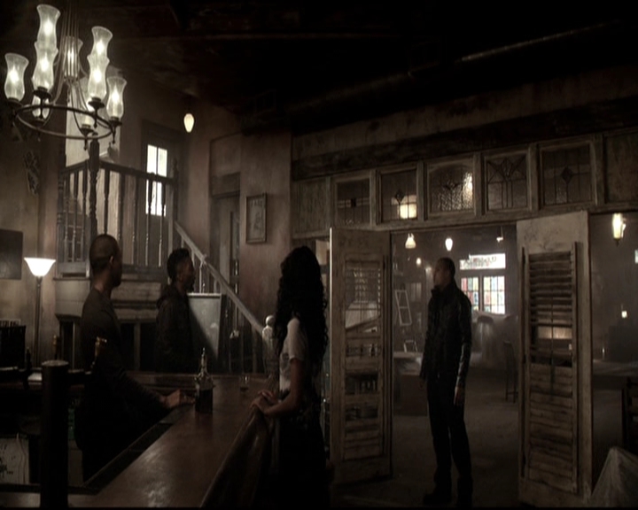 VampireDiariesWorld_dot_nl-TheOriginals_2x20CityBeneathTheSea0323.jpg