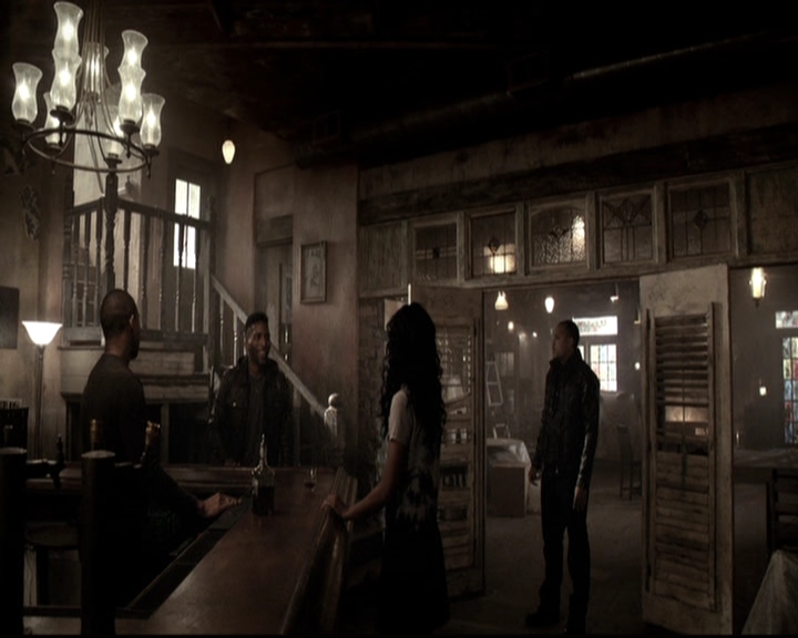 VampireDiariesWorld_dot_nl-TheOriginals_2x20CityBeneathTheSea0324.jpg