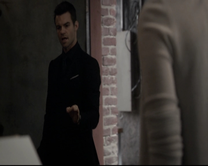 VampireDiariesWorld_dot_nl-TheOriginals_2x20CityBeneathTheSea0401.jpg