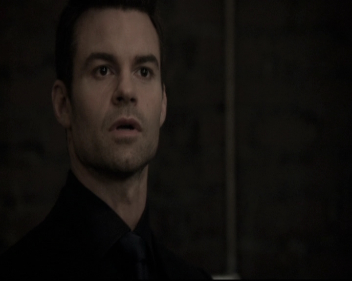 VampireDiariesWorld_dot_nl-TheOriginals_2x20CityBeneathTheSea0411.jpg