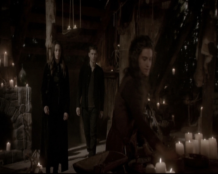 VampireDiariesWorld_dot_nl-TheOriginals_2x20CityBeneathTheSea0714.jpg