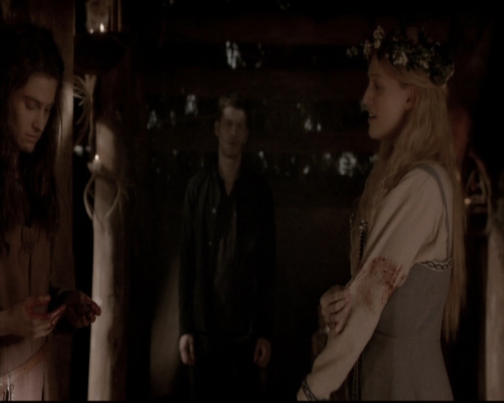 VampireDiariesWorld_dot_nl-TheOriginals_2x20CityBeneathTheSea0814.jpg