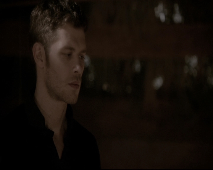 VampireDiariesWorld_dot_nl-TheOriginals_2x20CityBeneathTheSea0817.jpg