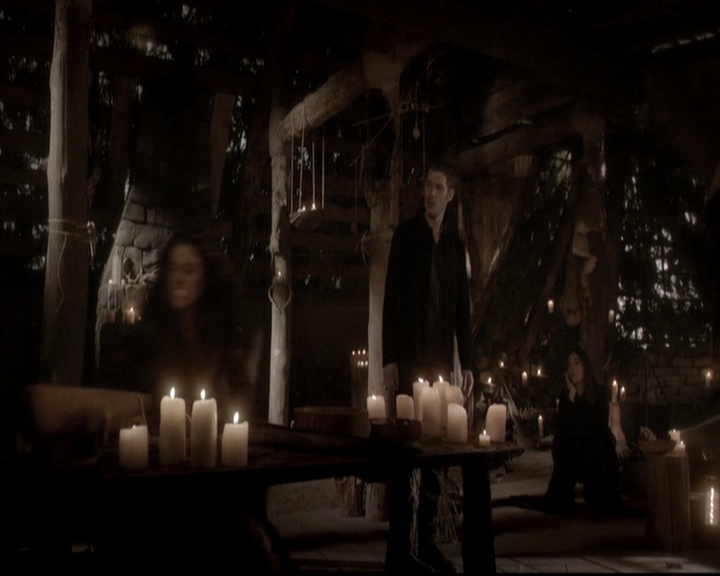 VampireDiariesWorld_dot_nl-TheOriginals_2x20CityBeneathTheSea0997.jpg