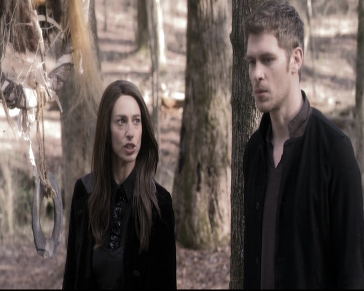 VampireDiariesWorld_dot_nl-TheOriginals_2x20CityBeneathTheSea1131.jpg