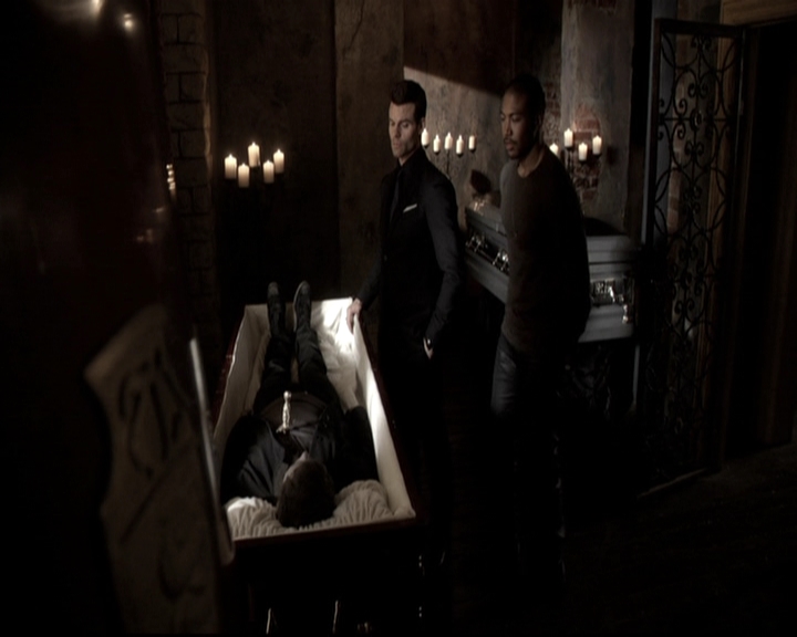 VampireDiariesWorld_dot_nl-TheOriginals_2x20CityBeneathTheSea1183.jpg