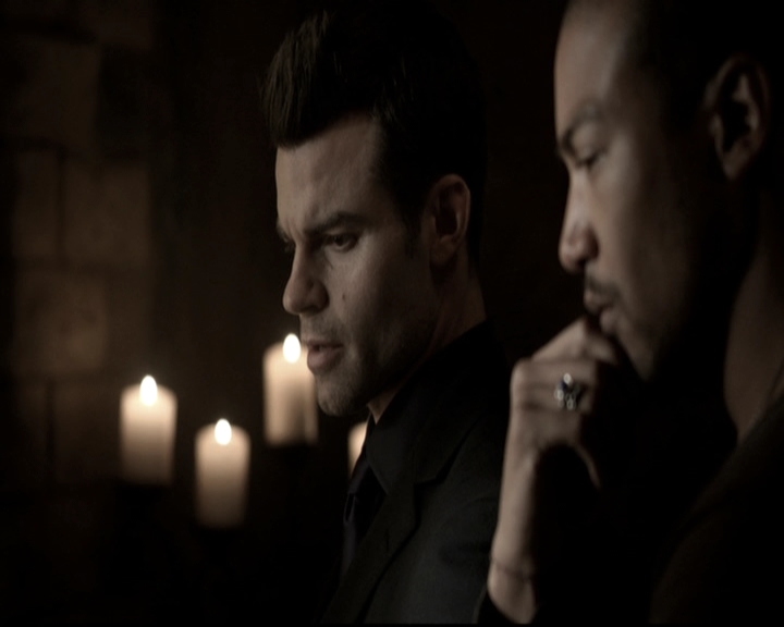 VampireDiariesWorld_dot_nl-TheOriginals_2x20CityBeneathTheSea1198.jpg