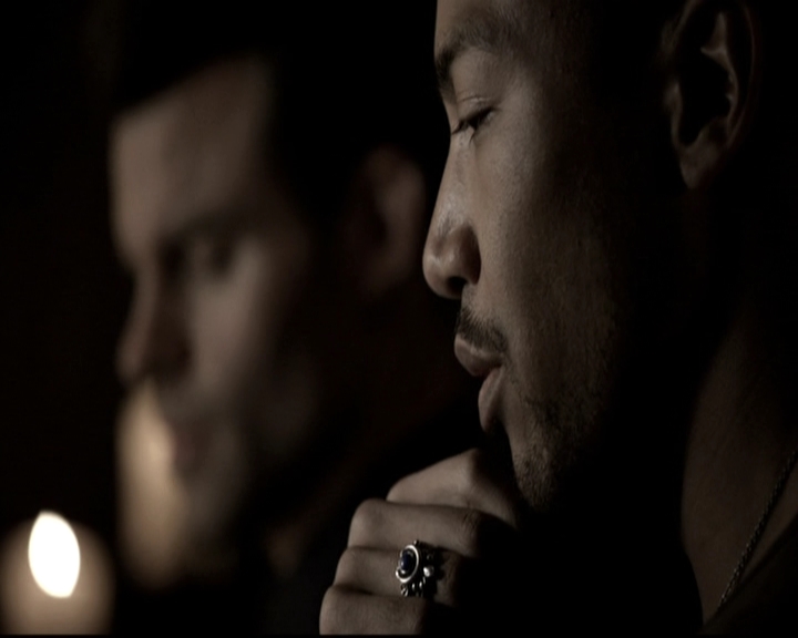 VampireDiariesWorld_dot_nl-TheOriginals_2x20CityBeneathTheSea1205.jpg