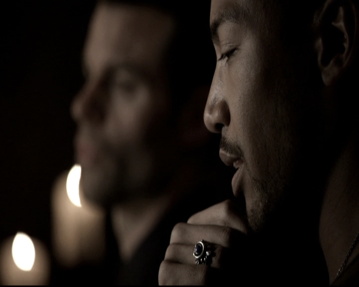 VampireDiariesWorld_dot_nl-TheOriginals_2x20CityBeneathTheSea1206.jpg