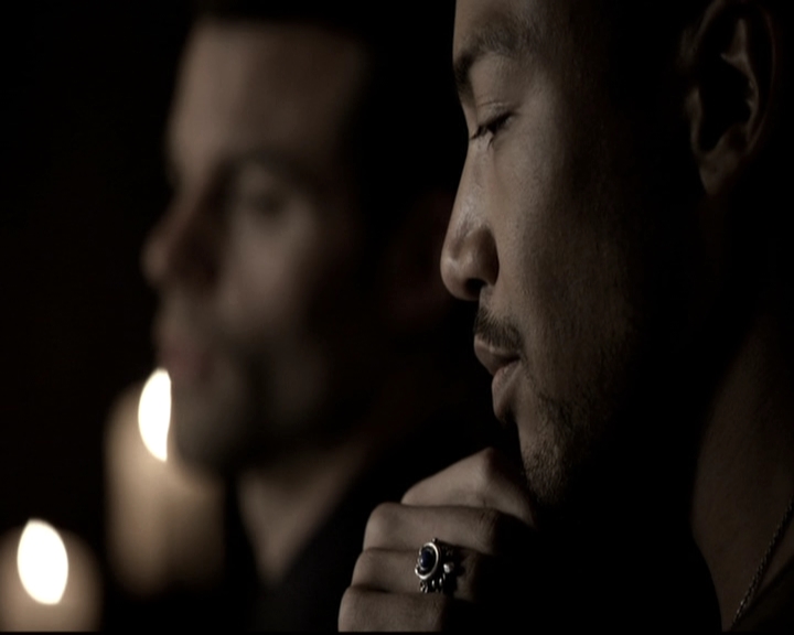 VampireDiariesWorld_dot_nl-TheOriginals_2x20CityBeneathTheSea1207.jpg