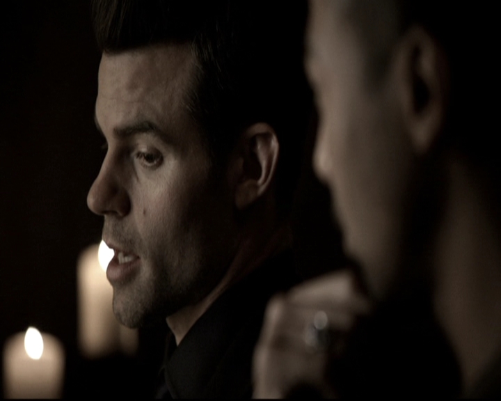 VampireDiariesWorld_dot_nl-TheOriginals_2x20CityBeneathTheSea1212.jpg