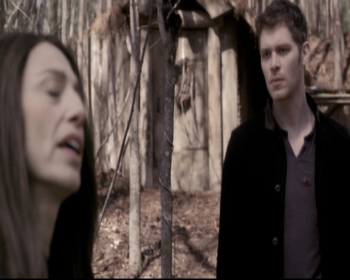 VampireDiariesWorld_dot_nl-TheOriginals_2x20CityBeneathTheSea1503.jpg