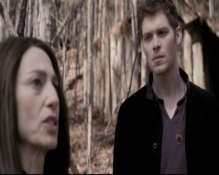 VampireDiariesWorld_dot_nl-TheOriginals_2x20CityBeneathTheSea1505.jpg