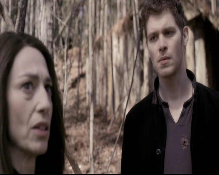 VampireDiariesWorld_dot_nl-TheOriginals_2x20CityBeneathTheSea1506.jpg