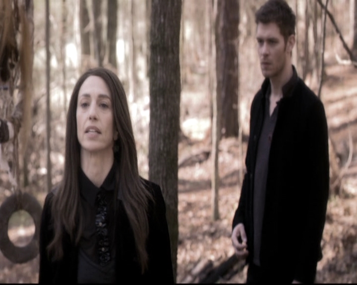 VampireDiariesWorld_dot_nl-TheOriginals_2x20CityBeneathTheSea1529.jpg