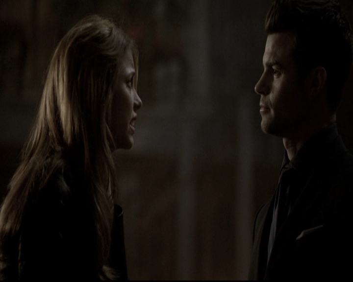 VampireDiariesWorld_dot_nl-TheOriginals_2x20CityBeneathTheSea1930.jpg