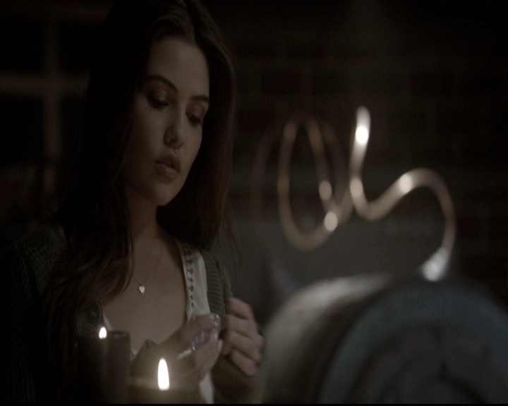 VampireDiariesWorld_dot_nl-TheOriginals_2x20CityBeneathTheSea1944.jpg