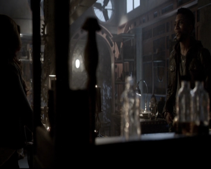 VampireDiariesWorld_dot_nl-TheOriginals_2x20CityBeneathTheSea1974.jpg