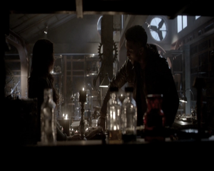 VampireDiariesWorld_dot_nl-TheOriginals_2x20CityBeneathTheSea2024.jpg